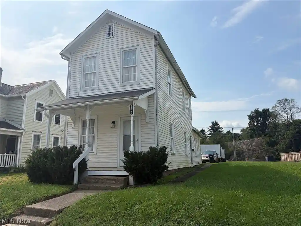 Photo 1 of Single family home for sale at 1429 Putnam Ave, Zanesville, OH 43701 | MLS# 5247739 | Listing updated on 2026-10-20
