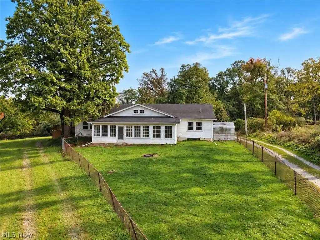 Photo 1 of Single family home for sale at 5873 Wadsworth Rd, Medina, OH 44256 | MLS# 5246707 | Listing updated on 2026-10-29