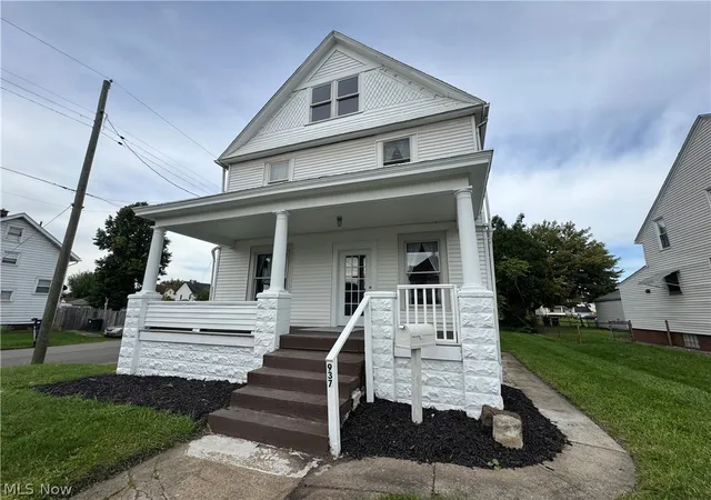 Single family home for sale at 937 Park Ave SW, Canton, OH 44706 | MLS# 5245272
