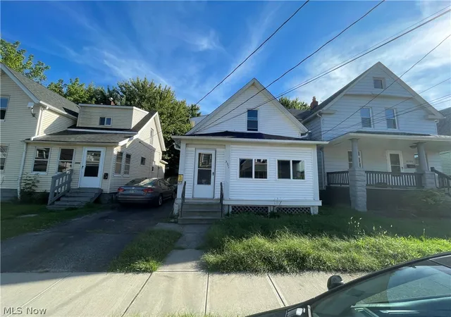 Photo 1 of Single family home for sale at 3201 Saratoga Ave, Cleveland, OH 44109 | MLS# 5246663 | Listing updated on 2026-09-24