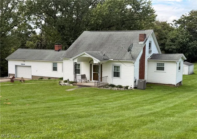 Single family home for sale at 52742 Key Bellaire Rd, Bellaire, OH 43906 | MLS# 5247153