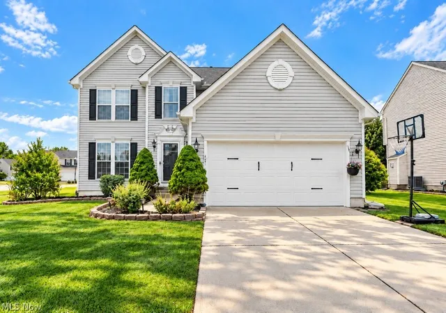 Photo 1 of Sale Pending at 490 Cherrywood Ln, Painesville, OH 44077 | MLS# 5247582 | Listing updated on 2026-10-05