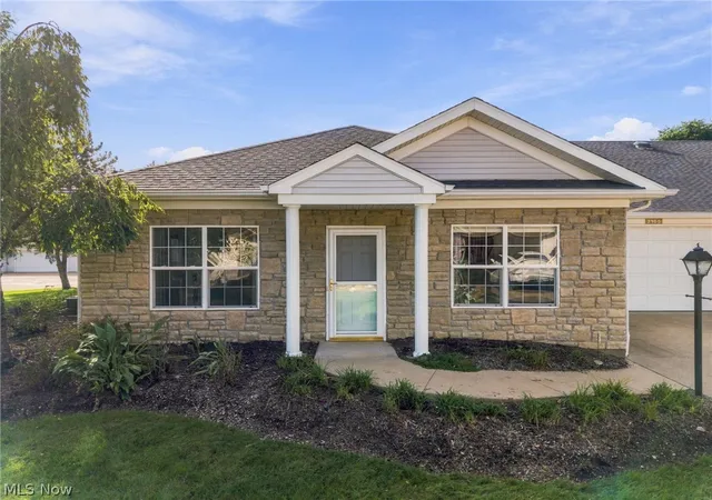 Photo 1 of Sale Pending at 3105 Whitewood St Nw, North Canton, OH 44720 | MLS# 5247676 | Listing updated on 2026-09-26