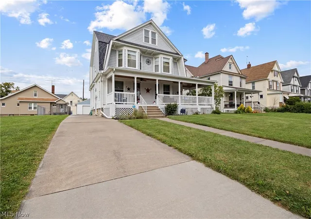 Photo 2 of Single family home for sale at 1032 W 4th Street, Lorain, OH 44052 | MLS# 5247720 | Listing updated on 2026-09-24