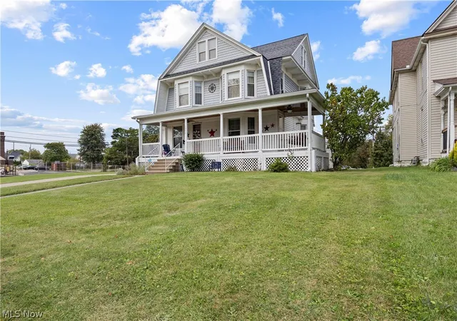 Photo 3 of Single family home for sale at 1032 W 4th Street, Lorain, OH 44052 | MLS# 5247720 | Listing updated on 2026-09-24