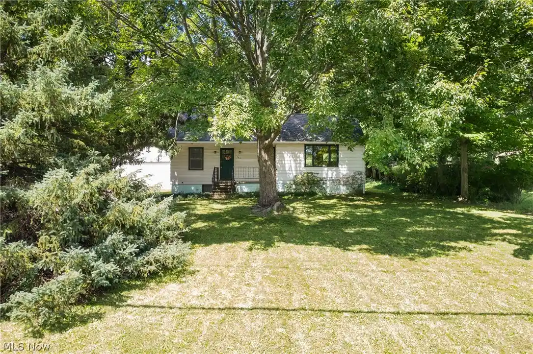 Single family home for sale at 353 Southeast Ave, Tallmadge, OH 44278 | MLS# 5247872