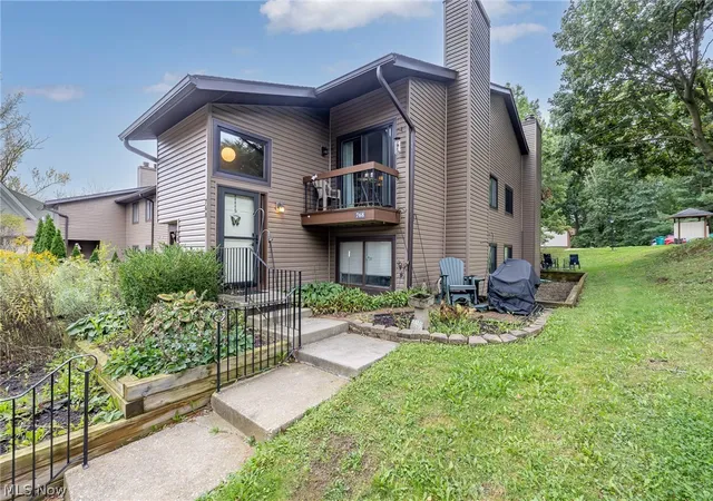Condo for sale at 768 Kirkwall Dr #42-G, Copley, OH 44321 | MLS# 5246996