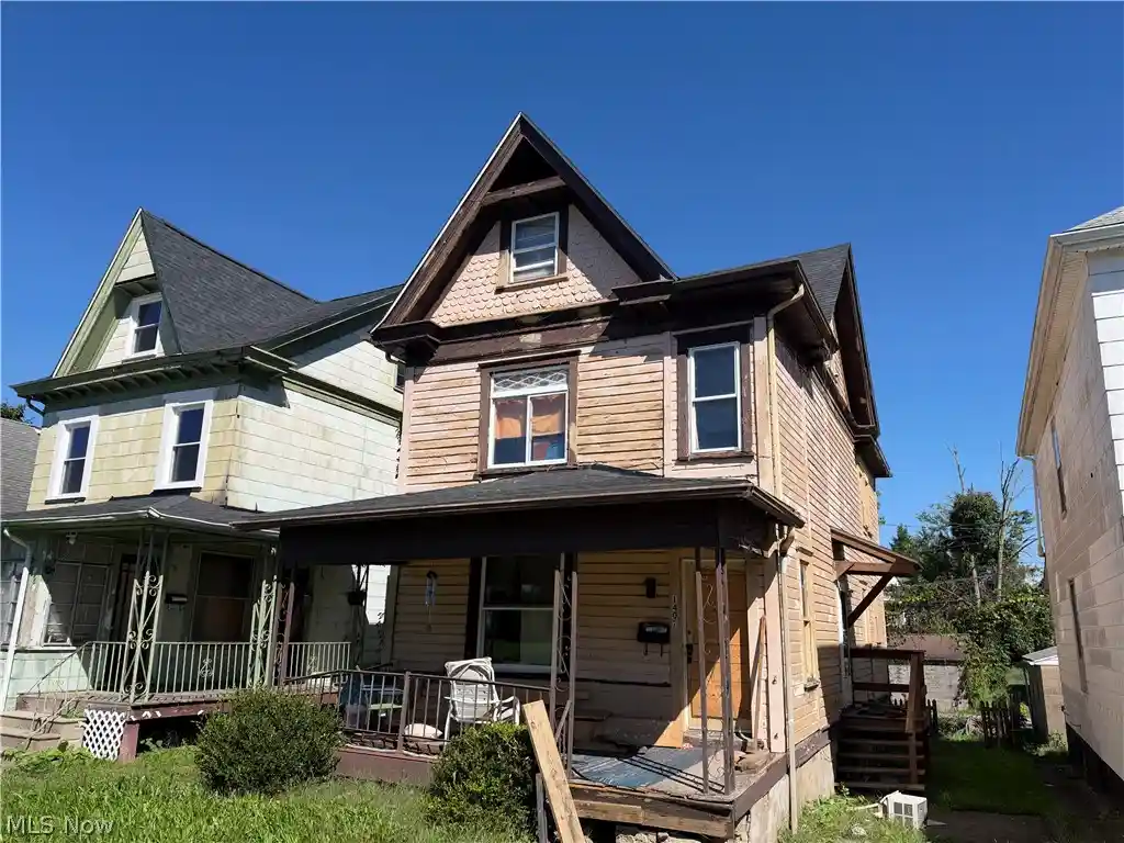 Photo 1 of Single family home for sale at 1407 Oregon Ave, Steubenville, OH 43952 | MLS# 5247665 | Listing updated on 2026-10-20