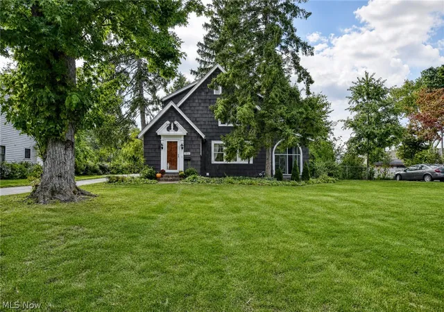 Photo 1 of Single family home for sale at 7912 Middlesex Rd, Mentor, OH 44060 | MLS# 5241196 | Listing updated on 2026-10-08