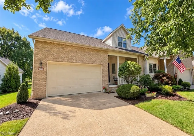 Photo 3 of Sale Pending at 2548 Glenshire Cir, Green, OH 44685 | MLS# 5247180 | Listing updated on 2026-10-05