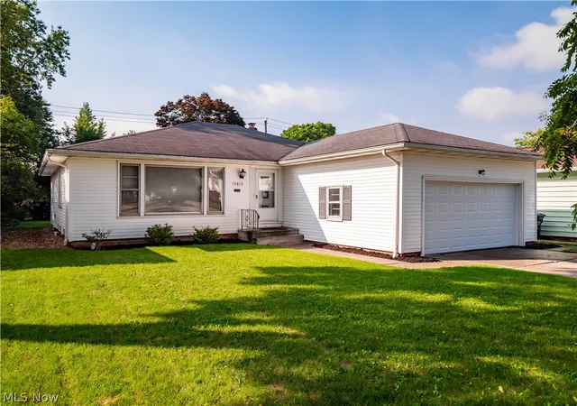 Photo 1 of Single family home for sale at 4810 Fairlawn Rd, Cleveland, OH 44124 | MLS# 5247182 | Listing updated on 2026-10-09