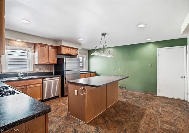 Photo 3 of Single family home for sale at 4810 Fairlawn Rd, Cleveland, OH 44124 | MLS# 5247182 | Listing updated on 2026-10-09