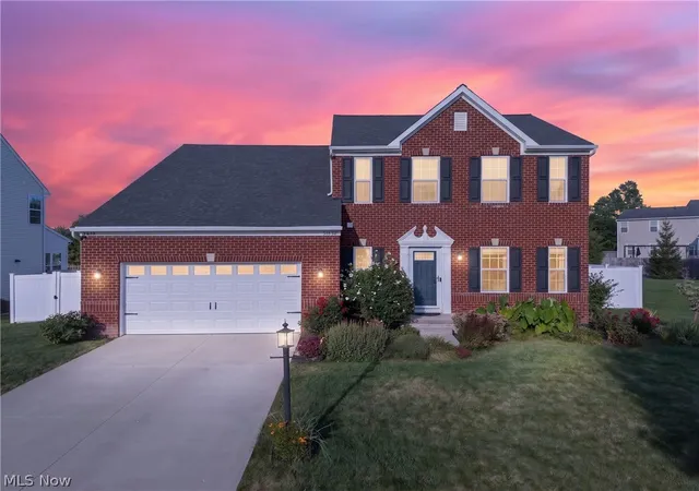 Photo 1 of Single family home for sale at 31832 Suncrest Cir, North Ridgeville, OH 44039 | MLS# 5247731 | Listing updated on 2026-09-25