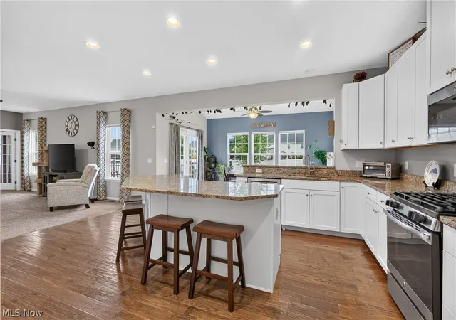 Photo 3 of Single family home for sale at 31832 Suncrest Cir, North Ridgeville, OH 44039 | MLS# 5247731 | Listing updated on 2026-09-25