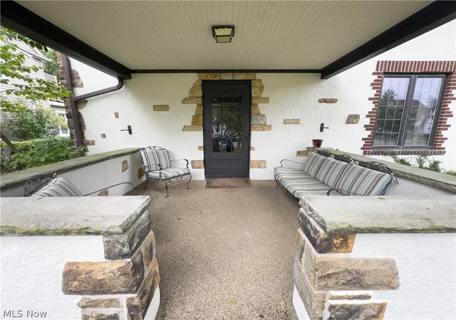 Photo 2 of Sale Pending at 176 Stanford Rd, Berea, OH 44017 | MLS# 5246558 | Listing updated on 2026-10-28