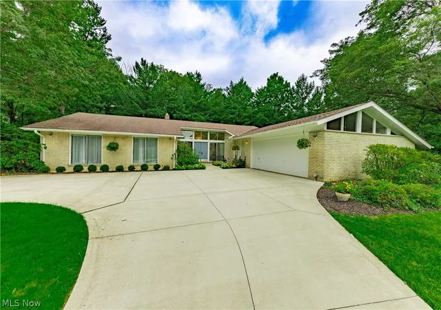 Photo 1 of Sale Pending at 3318 Bremerton Rd, Cleveland, OH 44124 | MLS# 5245248 | Listing updated on 2026-10-12