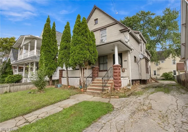 Listing Photo 1 - Condo for sale in building located at 3433 W 41st St, Cleveland, OH 44109