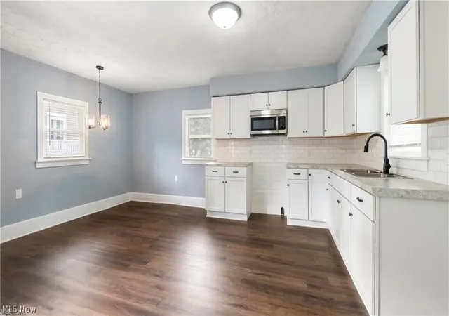 Photo 2 of Single family home for sale at 865 Franklin Ave, Salem, OH 44460 | MLS# 5248046 | Listing updated on 2026-09-25