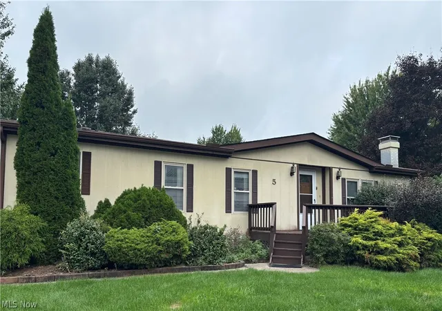 Photo 1 of Single family home for sale at 5 Kylie Ct, Olmsted Twp, OH 44138 | MLS# 5247320 | Listing updated on 2026-09-25