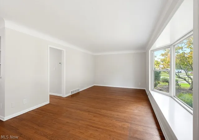 Photo 3 of Sale Pending at 4870 N Sedgewick Rd, Cleveland, OH 44124 | MLS# 5248028 | Listing updated on 2026-09-28