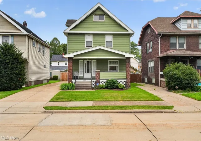 Photo 1 of Single family home for sale at 3872 E 40th Street, Newburgh Heights, OH 44105 | MLS# 5247776 | Listing updated on 2026-10-02
