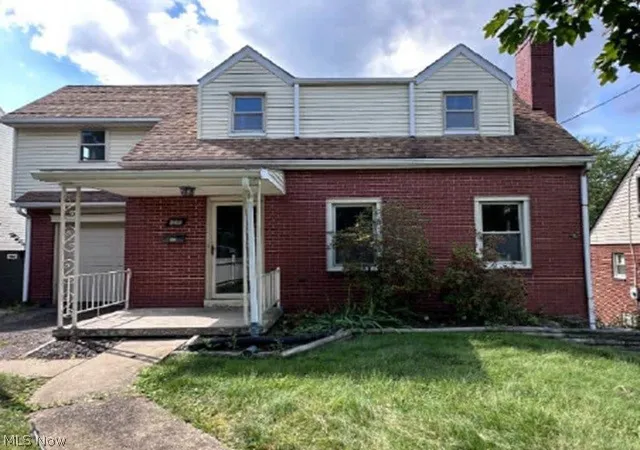 Photo 1 of Sale Pending at 203 Wilshire Blvd, Steubenville, OH 43952 | MLS# 5248136 | Listing updated on 2026-10-08