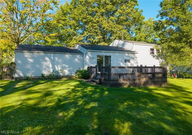 Photo 2 of Single family home for sale at 4793 Debbie Dr, Medina, OH 44256 | MLS# 5247425 | Listing updated on 2026-10-10