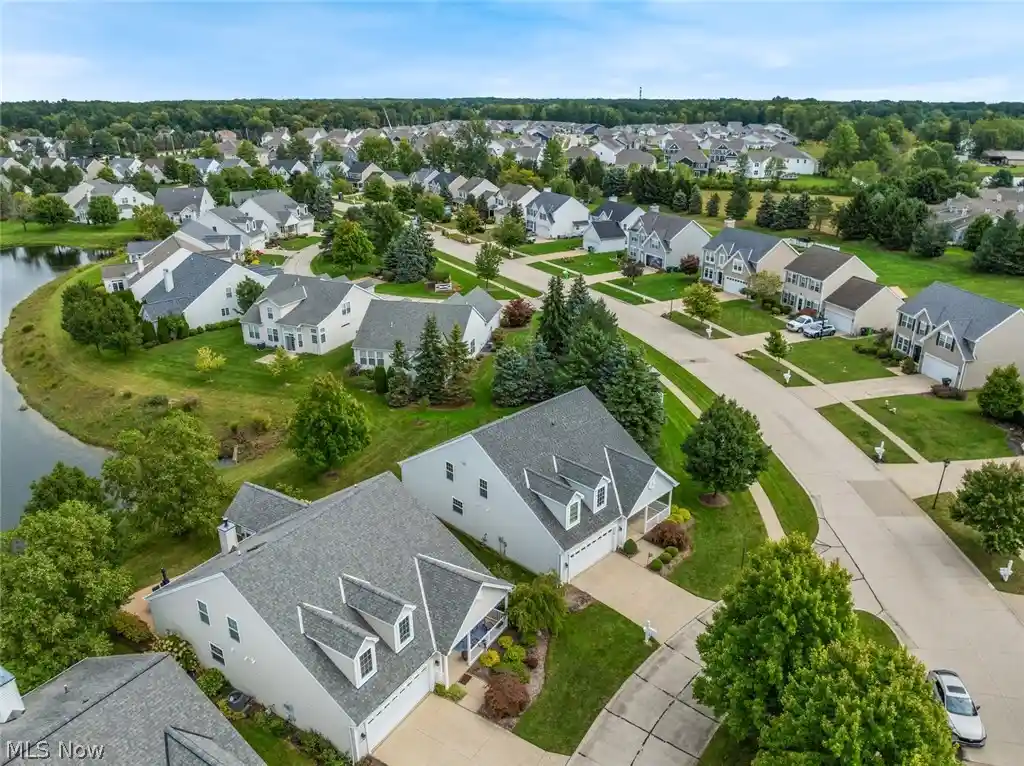 Listing Photo 50 - Condo for sale in 33278 Ambleside Dr located at 33278 Ambleside Dr, Avon Lake, OH 44012 - Unit 33278 Ambleside Dr