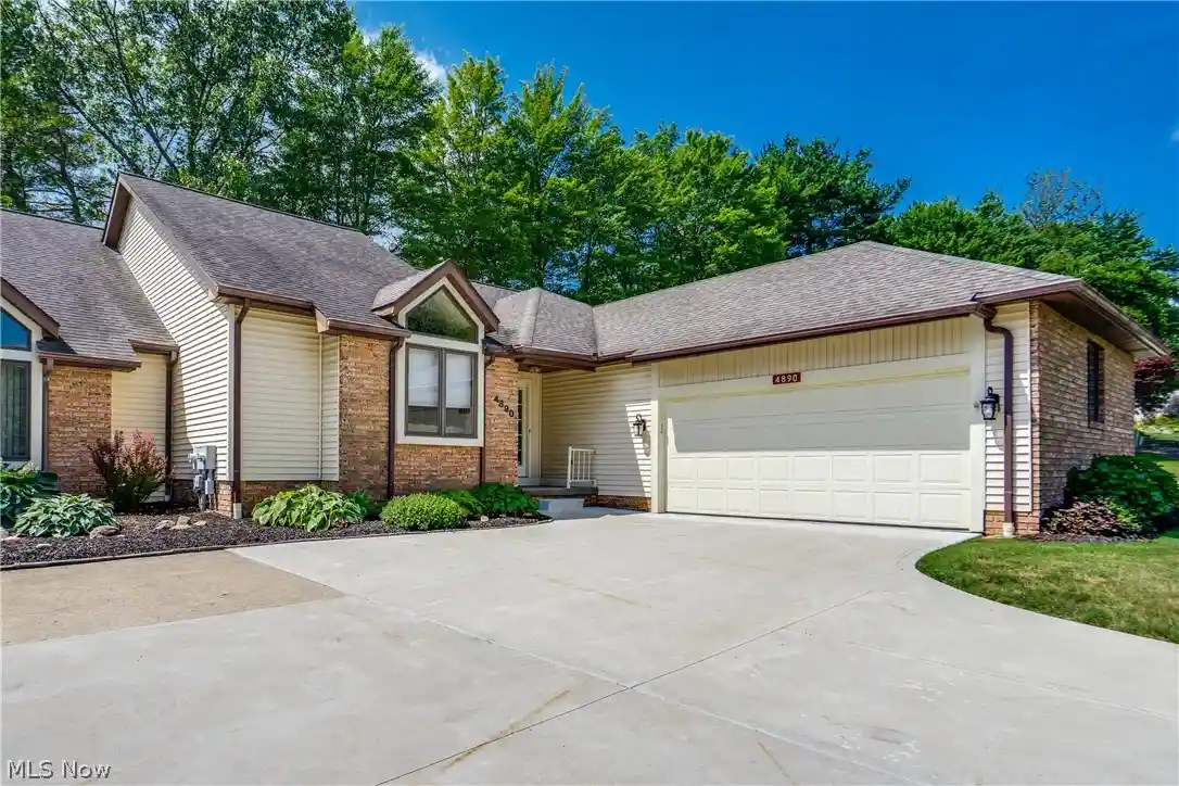 Listing Photo 1 - Condo for sale in 4890 Belden Park Dr NW located at 4890 Belden Park Dr NW, North Canton, OH 44720 - Unit 4890 Belden Park Dr NW