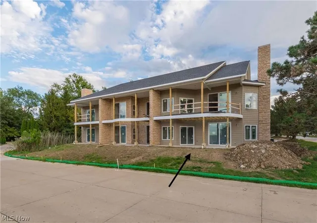 Condo for sale at 2781 Whispering Shrs Dr, Vermilion, OH 44089 | MLS# 5243156