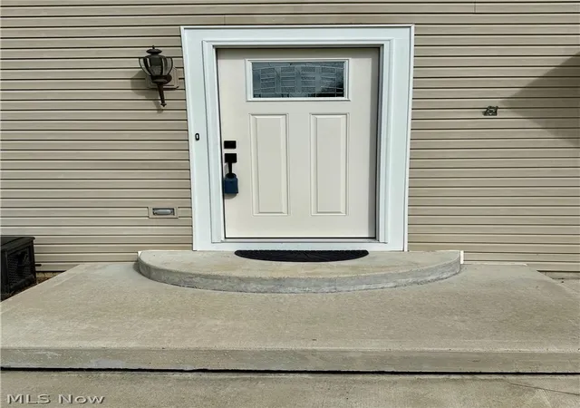 Photo 2 of Single family home for sale at 114 Shady Ln, Marietta, OH 45750 | MLS# 5247347 | Listing updated on 2026-10-05