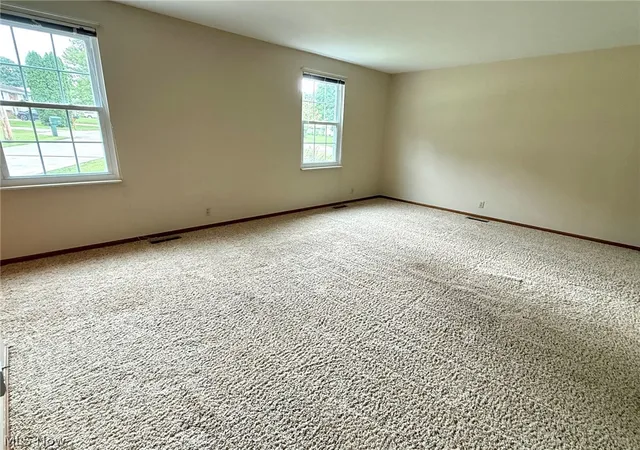 Photo 4 of Single family home for sale at 114 Shady Ln, Marietta, OH 45750 | MLS# 5247347 | Listing updated on 2026-10-05