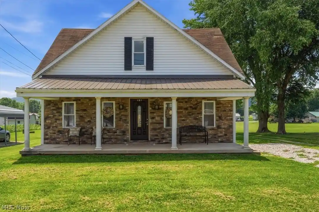 Photo 1 of Single family home for sale at 101 School House Dr, Evans, WV 25241 | MLS# 5248184 | Listing updated on 2026-10-29