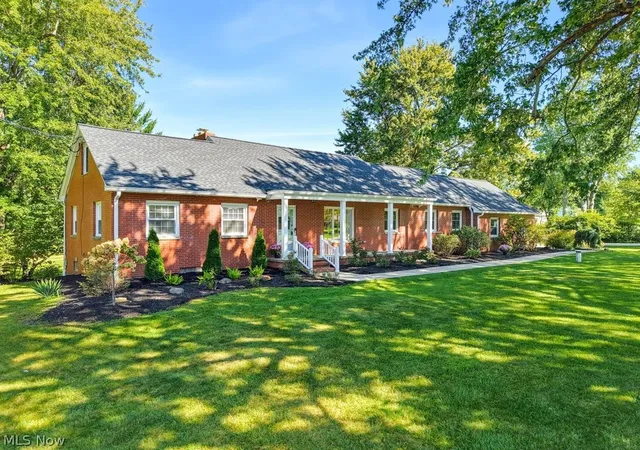 Photo 2 of Single family home for sale at 2613 Doug Ave, Hudson, OH 44236 | MLS# 5248113 | Listing updated on 2026-10-08