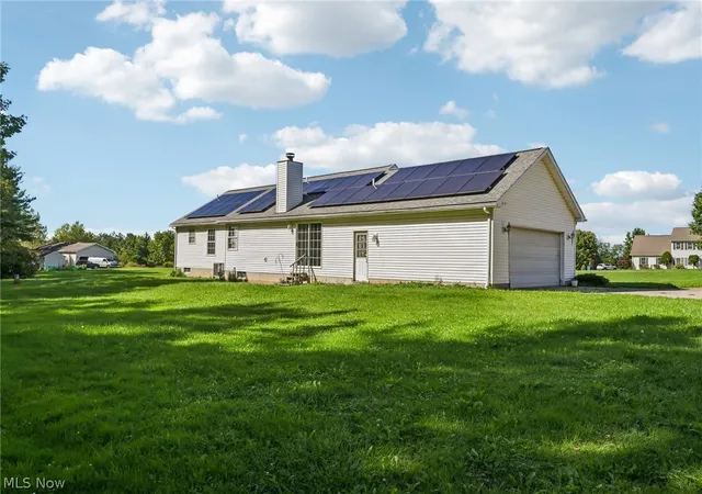 Photo 3 of Single family home for sale at 15545 Windmill Point Rd, Huntsburg, OH 44046 | MLS# 5248288 | Listing updated on 2026-10-01