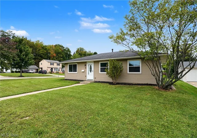 Photo 3 of Sale Pending at 483 Myra Dr, Chardon, OH 44024 | MLS# 5248265 | Listing updated on 2026-10-04