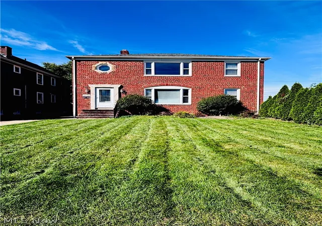 Photo 1 of Multi family home for sale at 2024 Carabel Ave, Lakewood, OH 44107 | MLS# 5248193 | Listing updated on 2026-09-26