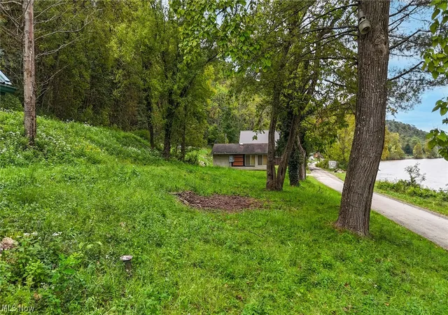 Photo 3 of Single family home for sale at 9223 Muskingum River Rd, Lowell, OH 45744 | MLS# 5219294 | Listing updated on 2026-09-26