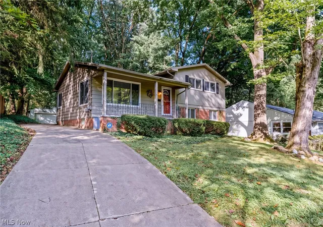 Photo 1 of Sale Pending at 645 Mentor Rd, Akron, OH 44303 | MLS# 5247096 | Listing updated on 2026-09-28