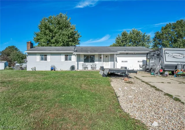 Photo 1 of Single family home for sale at 751 Ries Cir Nw, Canal Fulton, OH 44614 | MLS# 5248297 | Listing updated on 2026-09-26
