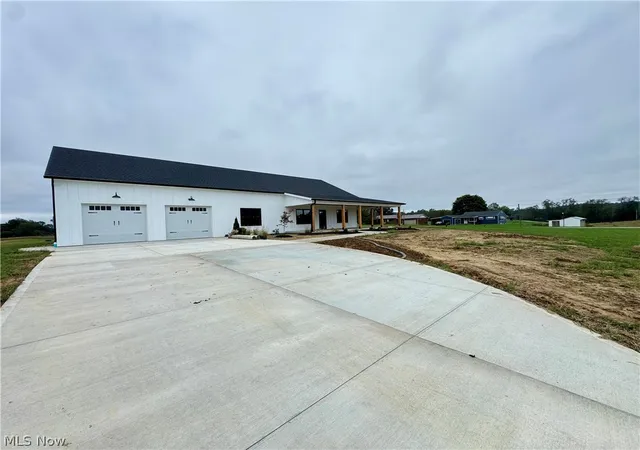 Photo 2 of Single family home for sale at 454 Hocking Rd, Little Hocking, OH 45742 | MLS# 5248368 | Listing updated on 2026-10-08
