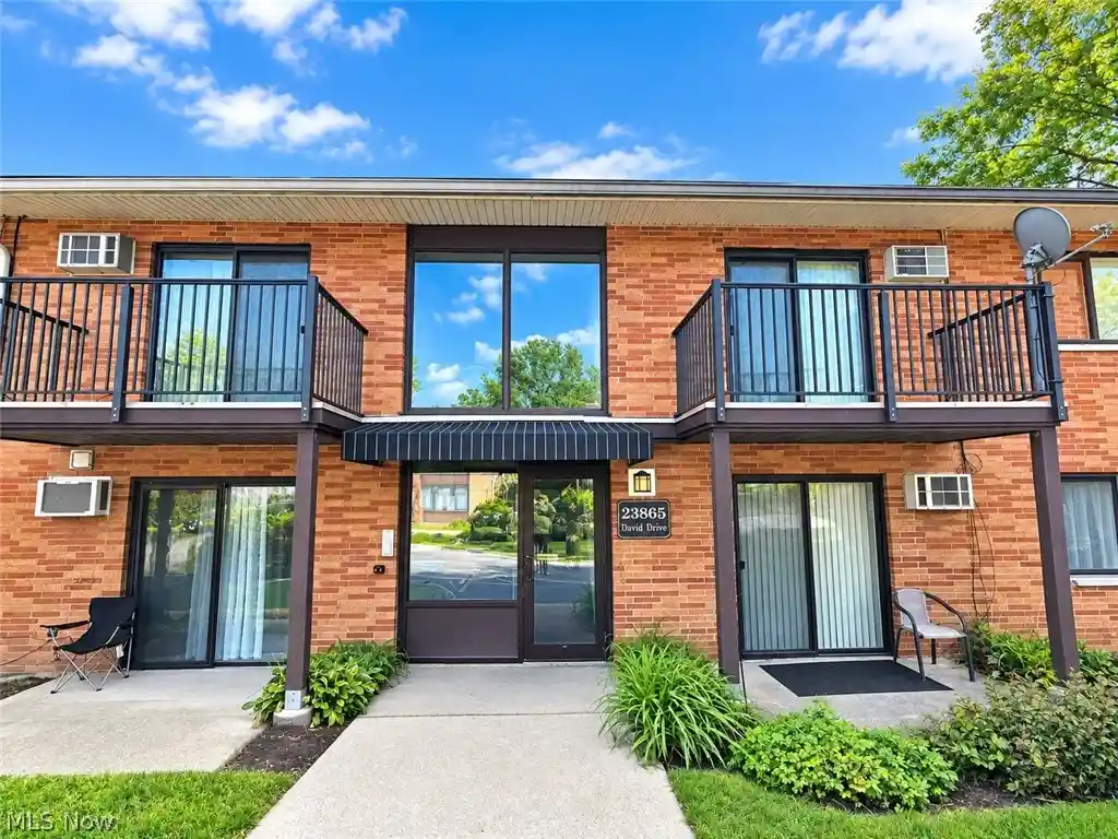 Listing Photo 1 - Condo for sale in 23865 David Dr located at 23865 David Dr, North Olmsted, OH 44070 - Unit #204