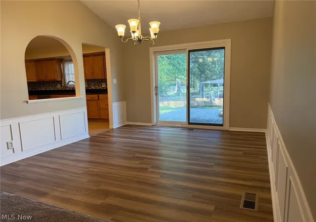 Photo 3 of Single family home for sale at 28096 Edgepark Dr, North Olmsted, OH 44070 | MLS# 5248442 | Listing updated on 2026-09-27