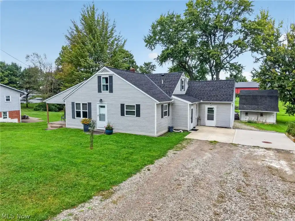 Single family home for sale at 16398 Swine Crk Rd, Middlefield, OH 44062 | MLS# 5247316