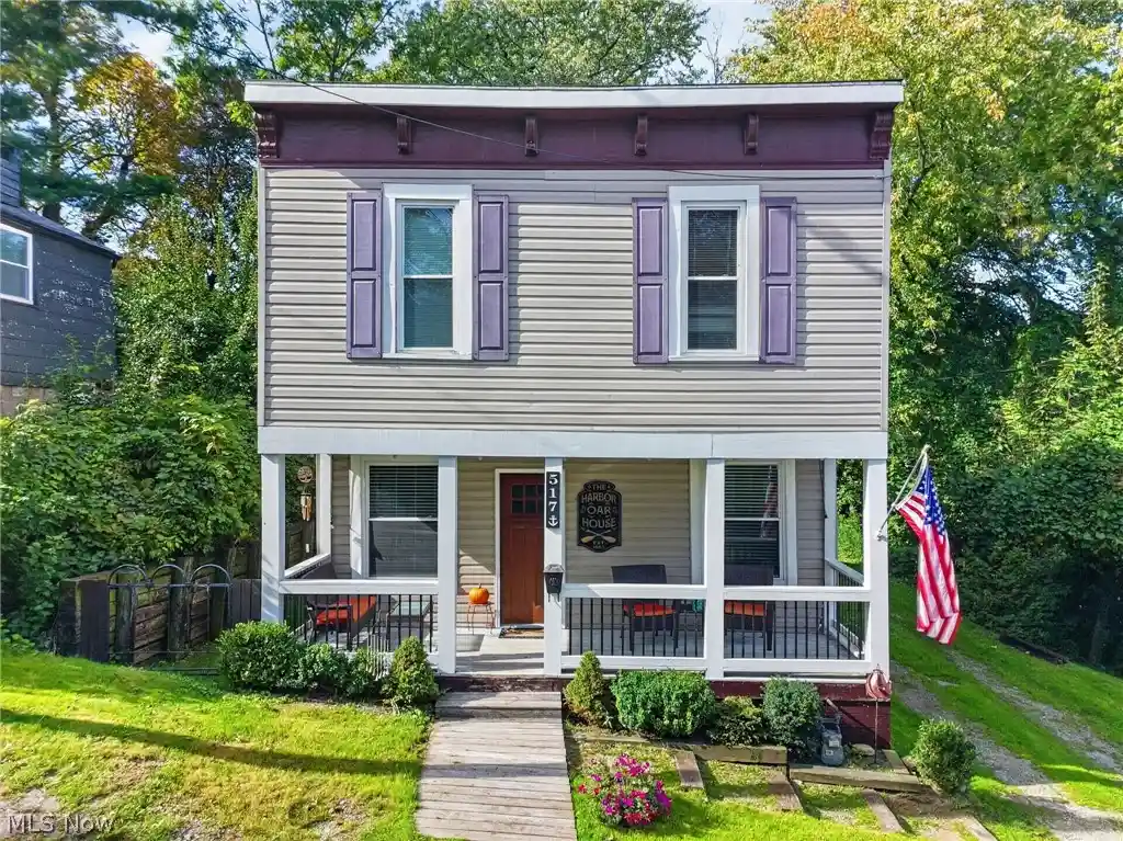 Photo 1 of Single family home for sale at 517 Hulbert Ave, Ashtabula, OH 44004 | MLS# 5247826 | Listing updated on 2026-10-23