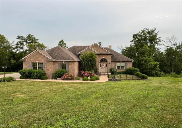 Photo 1 of Single family home for sale at 70850 Stella Dr, Saint Clairsville, OH 43950 | MLS# 5248492 | Listing updated on 2026-10-27