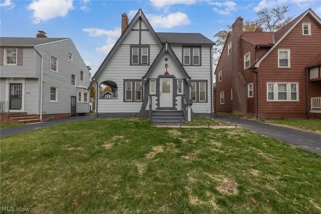 Photo 1 of Single family home for sale at 939 Vineshire Rd, Cleveland, OH 44121 | MLS# 5247926 | Listing updated on 2026-10-20