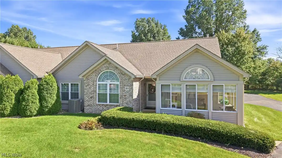 Condo for sale at 31 Parkside Cir #1, Canfield, OH 44406 | MLS# 5248564