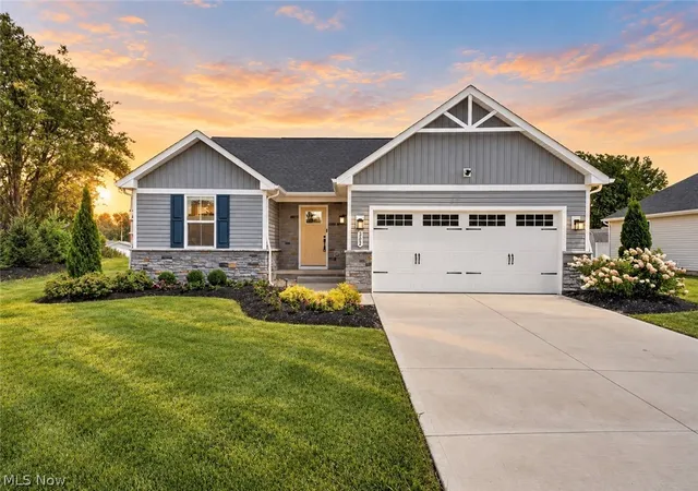 Photo 1 of Single family home for sale at 302 Ridgewater Dr, Elyria, OH 44035 | MLS# 5247177 | Listing updated on 2026-09-28