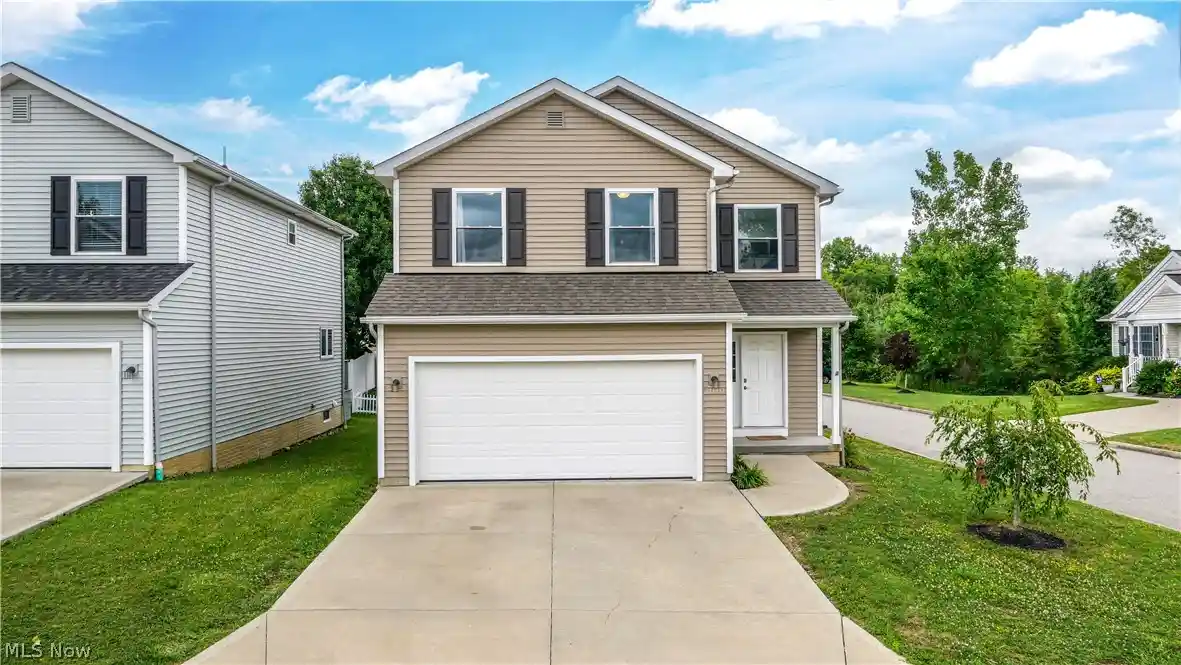 Photo 1 of Single family home for sale at 1010 Ashwood Ln, Streetsboro, OH 44241 | MLS# 5248640 | Listing updated on 2026-10-23